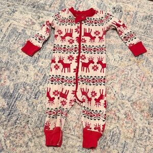 Hanna Andersson Red and Cream Reindeer Pajama Set